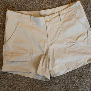 Columbia shorts